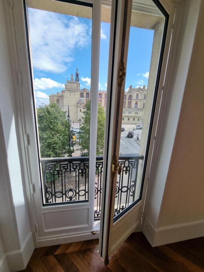 Face Chateau St Germain En Laye, Appartement 4 A 6 Personnes, 23 Min De Paris Champs-Elysees Saint-Germain-en-Laye Kültér fotó