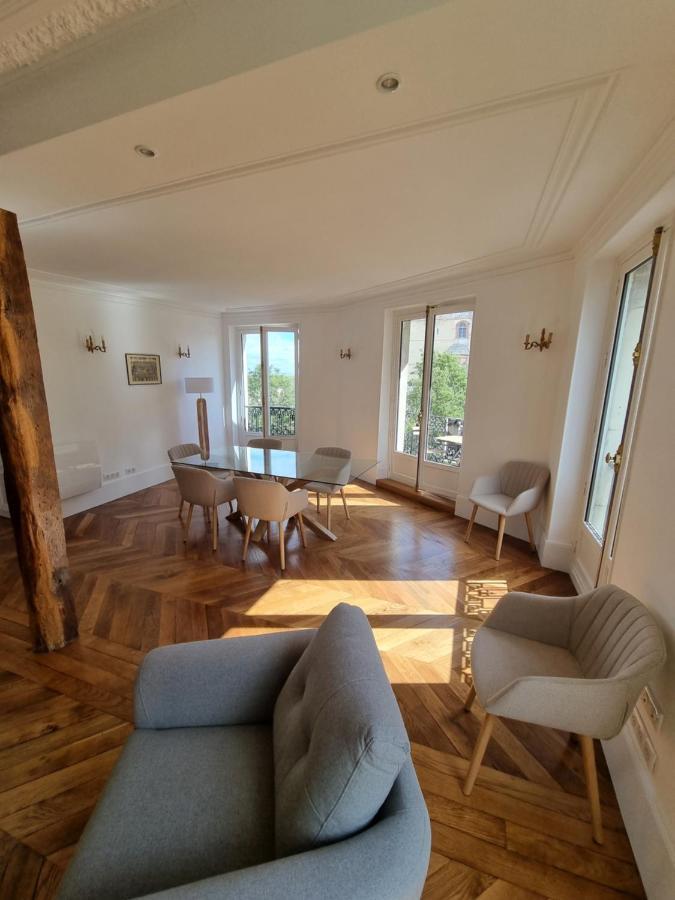 Face Chateau St Germain En Laye, Appartement 4 A 6 Personnes, 23 Min De Paris Champs-Elysees Saint-Germain-en-Laye Kültér fotó